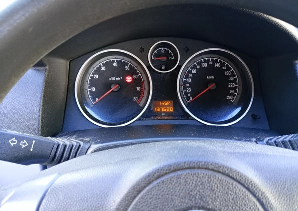 Opel Astra cena 9999 przebieg: 138800, rok produkcji 2007 z Poznań małe 16